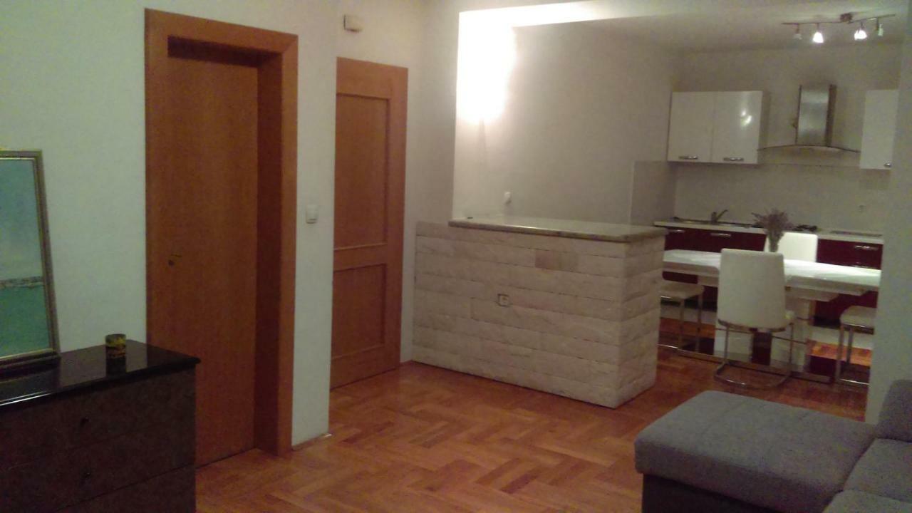 Apartmani Stara Posta Novi Vinodolski Zewnętrze zdjęcie